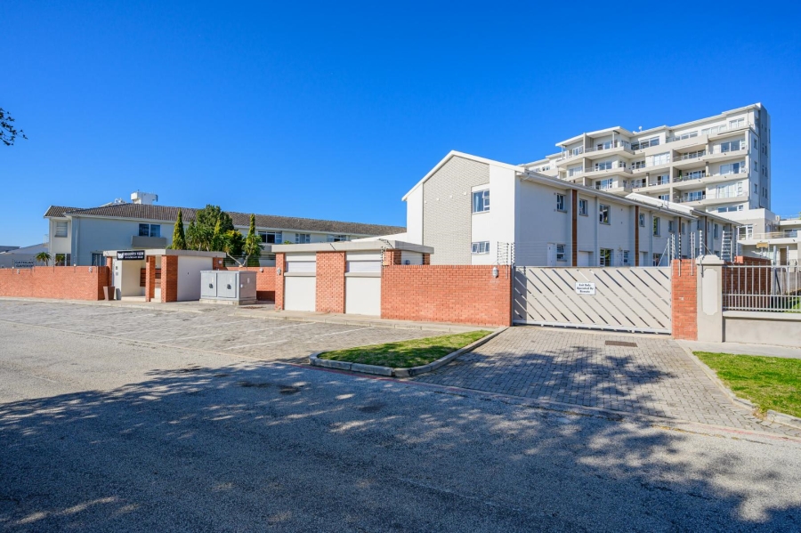 2 Bedroom Property for Sale in Humewood Eastern Cape